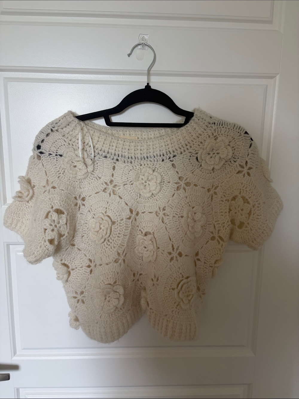 Women’s Cream Crochet Floral Short-Sleeve Sweater Top